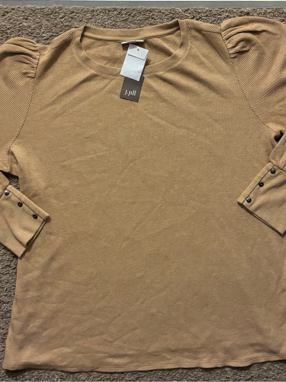 J. Jill NWT Woman XL Puff-Sleeve Knit Top Tan Color decorative Buttons On Cuffs
